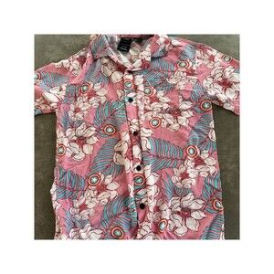 Marvel Small Unisex Button Down Short Sleeve Shirt